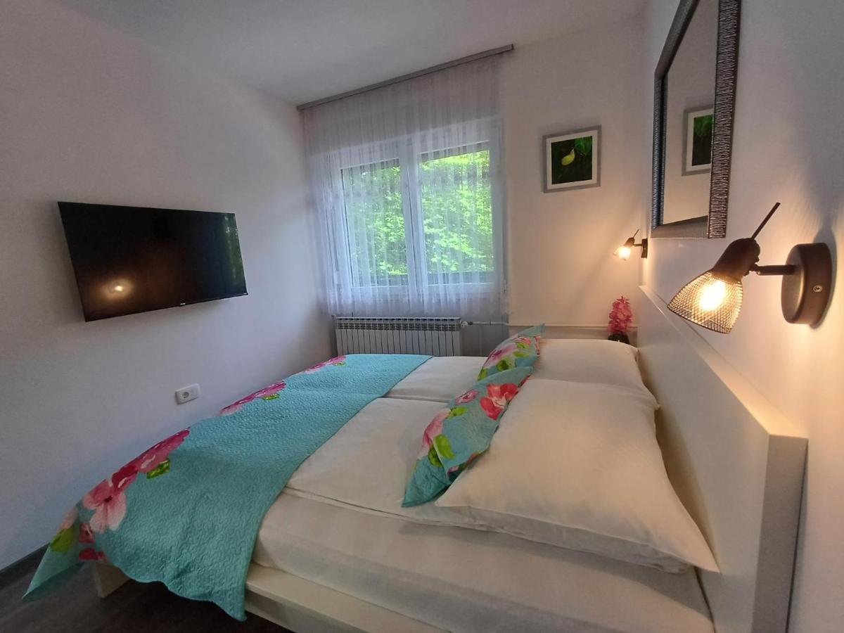 Emerald Luxury Apartments Plitvička Jezera Екстериор снимка